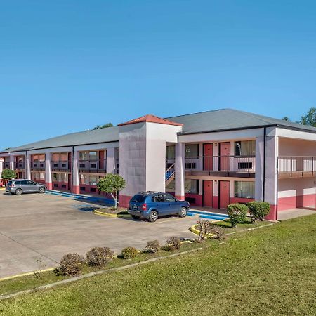 Econo Lodge Inn & Suites Forest Luaran gambar