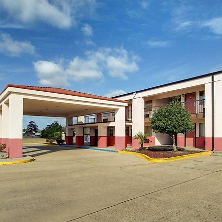 Econo Lodge Inn & Suites Forest Luaran gambar